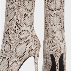 Snake Skin Pointed Toe Bootie